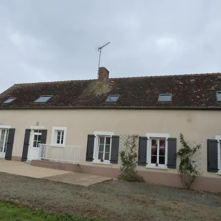 Fermette Renovee Avec Terrasse, Internet Et Garage Pres De Country house *