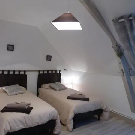 Fermette Renovee Avec Terrasse, Internet Et Garage Pres De Country house *